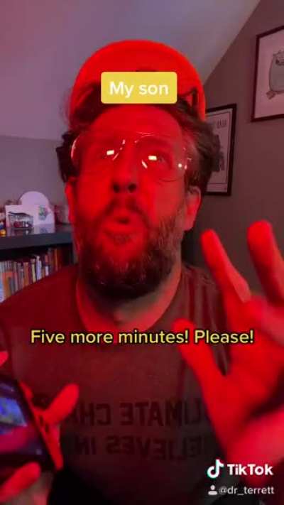 Dad thinks he&rsquo;s Thanos