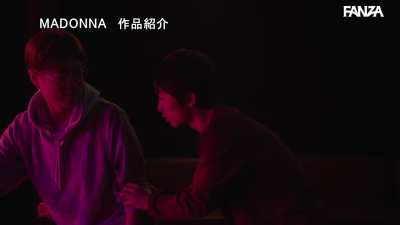JUQ-776 Married woman &lsquo;dances&rsquo; at a strip theater. Yuri Oshikawa