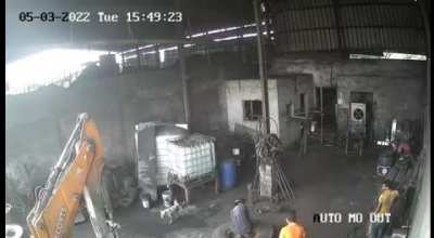 Two people were killed when a tyre of a JCB burst while they were filling air in it at a vehicle workshop.
