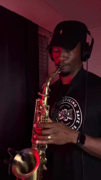 Blursed_sax