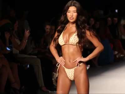 Jennifer Lee