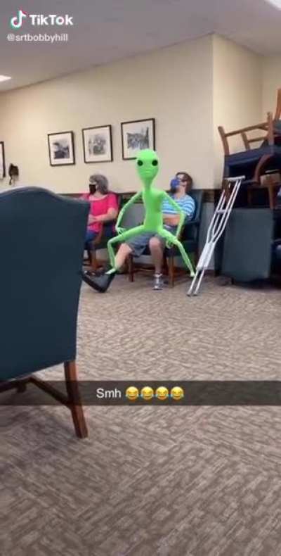 Blursed_alien