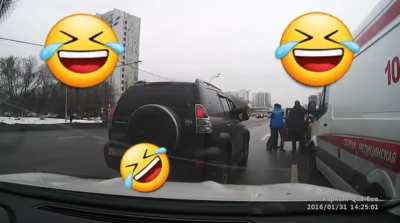 Road Raging With An Ambulance Ends In Karma!