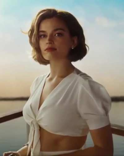 Emma Mackey