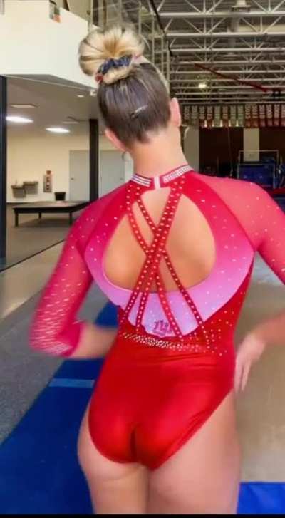 Utah&rsquo;s Jaylene Gilstrap, whoa 😳 🔥
