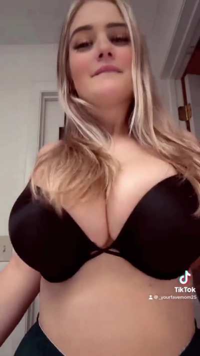 @_yourfavemom25