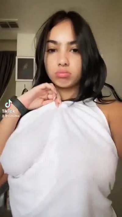 She's a baddie forreal 🥵