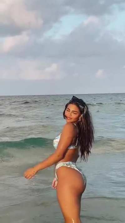 Mermaid 🧜🏽&zwj;♀️😋