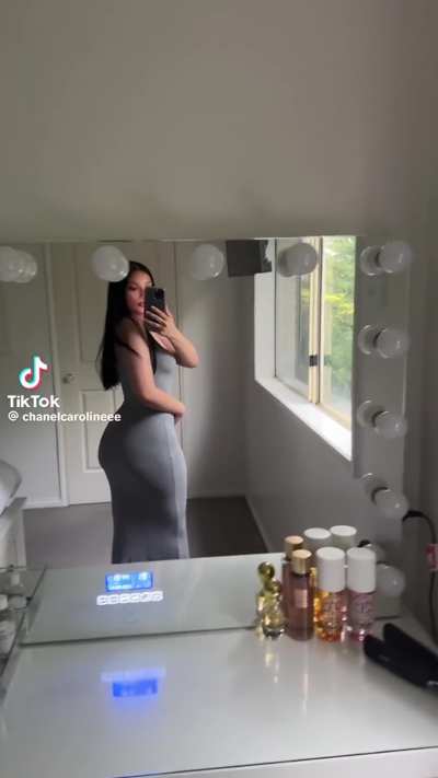 @chanelcarolineee
