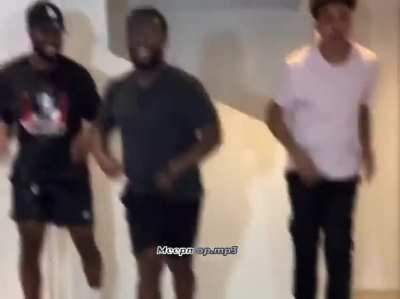 Me and tha boys vibing to the fnf theme