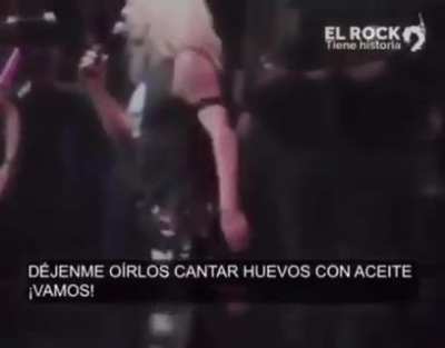 Dee Snyder de Twisted Sister: "I heard that in Chile you have your own words to sing 'We're not gonna take it'"
