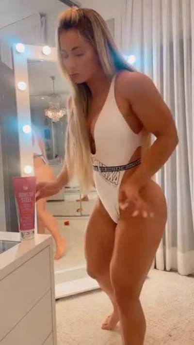 ViviWinkler - Video #1852