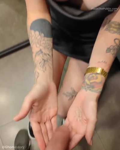 Blowjob in The Store's Fitting Room in Exchange for a Dress !