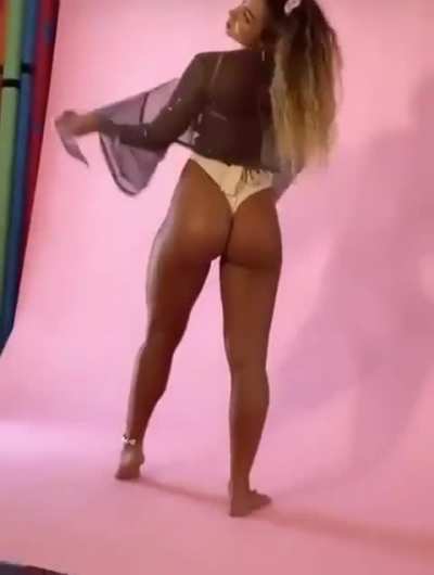 that body😮&zwj;💨😮&zwj;💨