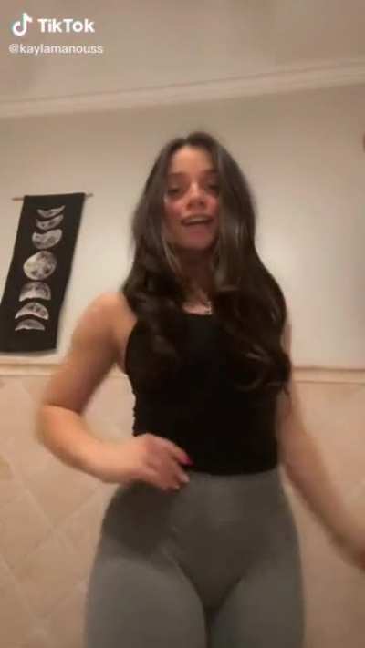 She's got fucking cheeks for days