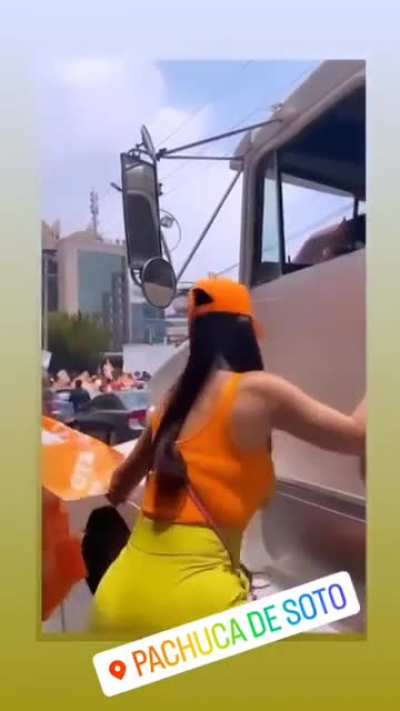 🤤