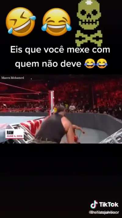 Bem Eu s&oacute; acho que morreu ou pelo menos perdeu alguns dentes