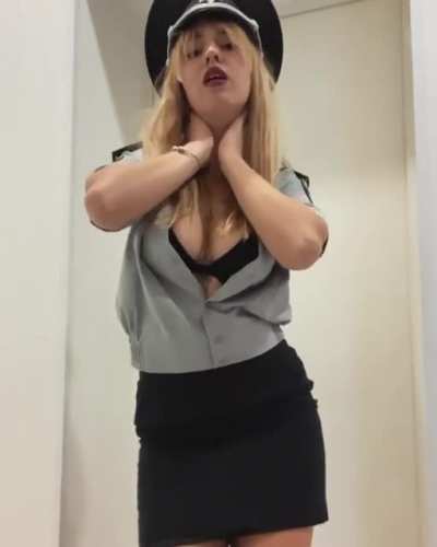 Want her to arrest you? 👮🏼&zwj;♀️