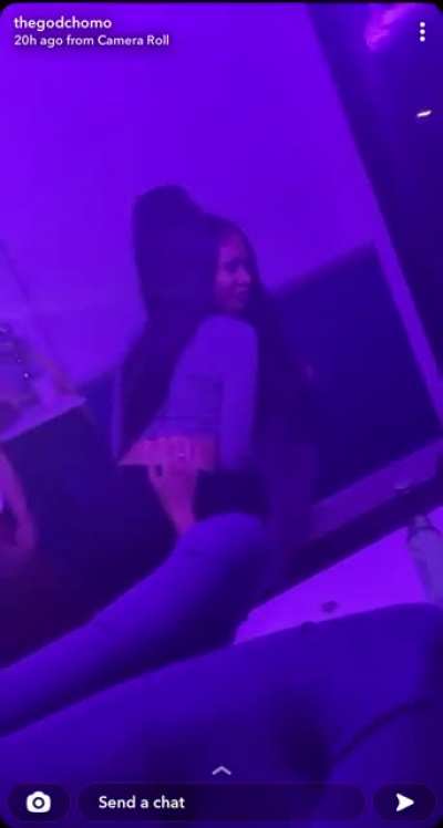 Jill shaking ass