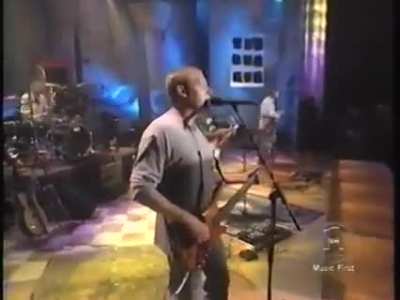 Hootie and the Blowfish cover Stone Temple Pilots&rsquo; &ldquo;Interstate Love Song&rdquo; (Live in 1998)