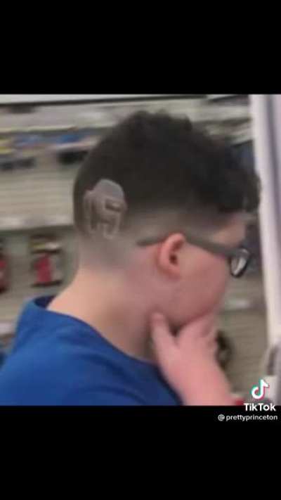 Dude really needed his TikTok fame so he recorded a kid in the children’s clothes area of Walmart