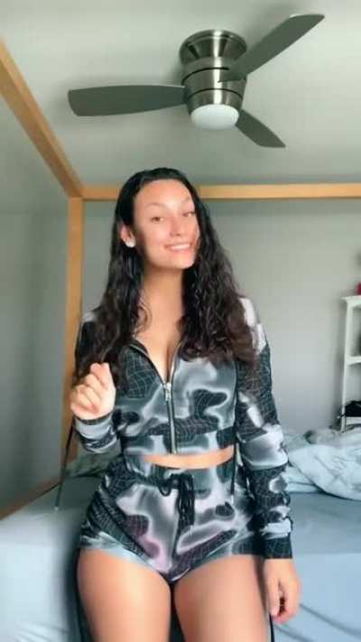 Cleavage🤤