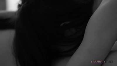 Elenore Makes Love (2014) - Deirdre Herlihy &amp;amp; Audrey Kovar - Scene #2