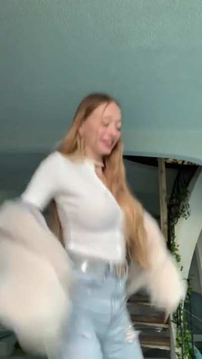 Clip 2