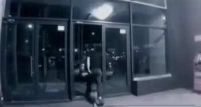 Guy tries to rob an ATM