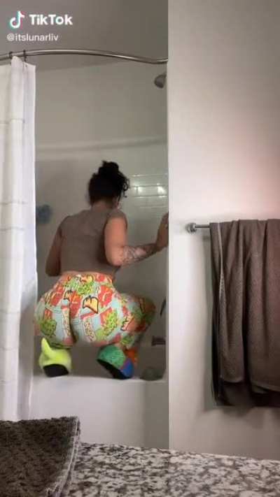 those jiggles 🤤