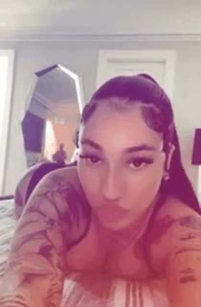 🦍