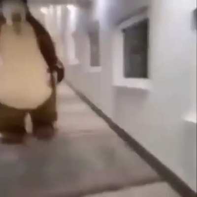 😥