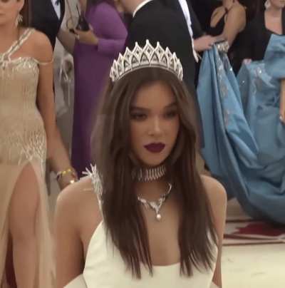 Hailee Steinfeld