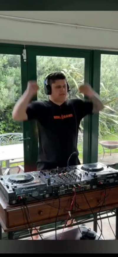 DJing With Tourette's
