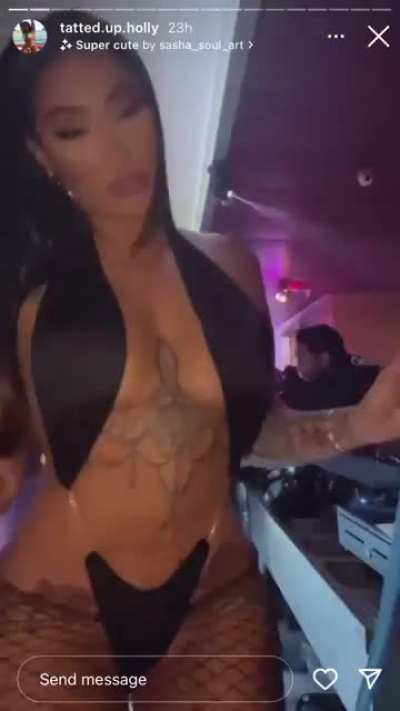 Tattedupholly