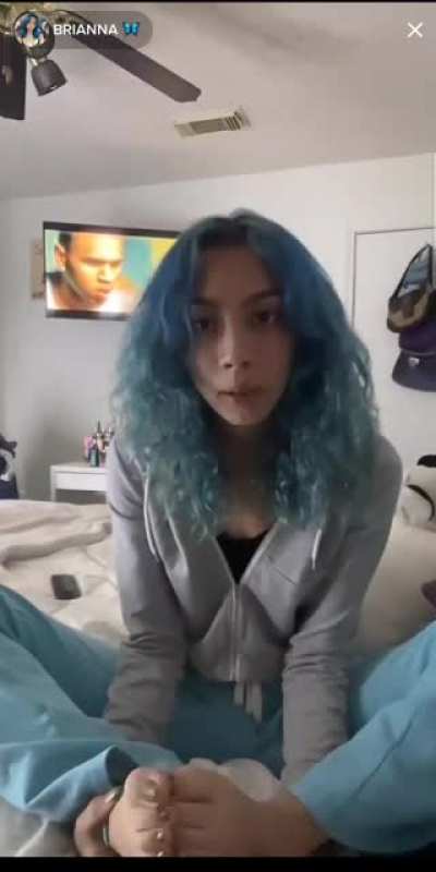 blueberryybrii (soles and toes)