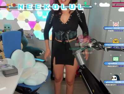 Neeko outfit check