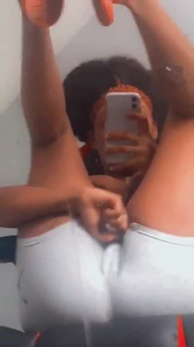 Her Backshots go crazy