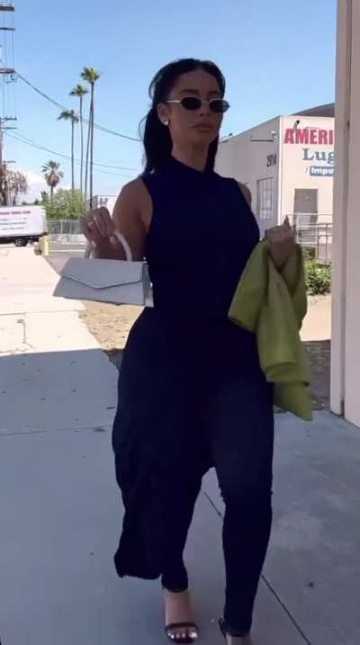 She so cute lol 