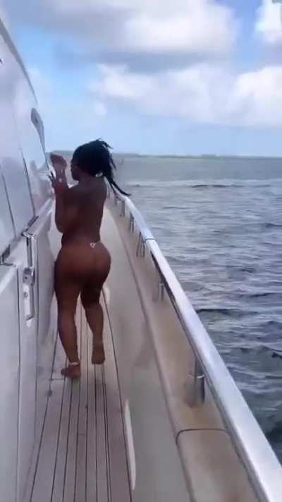 😩