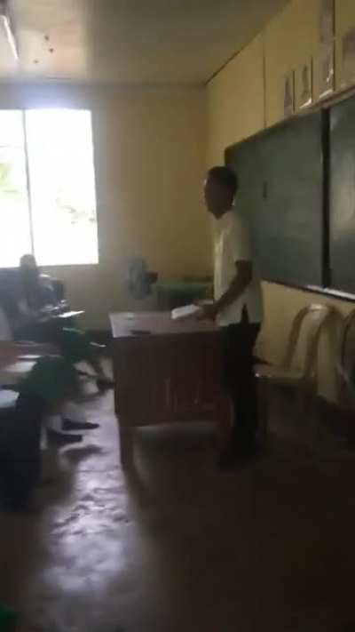 Yung classmate mong lakas nang trip😆