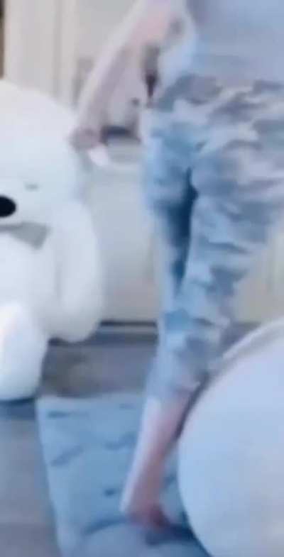 Since you guys enjoyed my last post here is an other one bad quality tho !