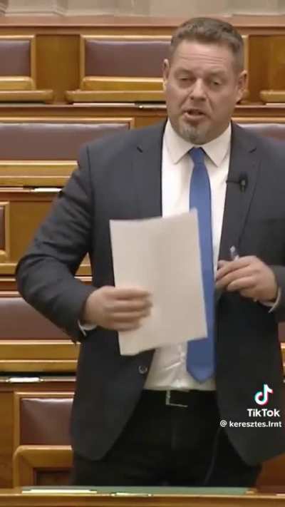 V&iacute;zgazd&aacute;lkod&aacute;s at its finest