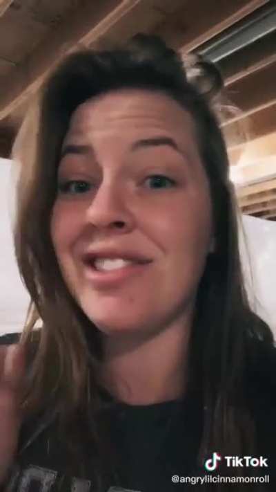 I pride myself on being a midwestern gal, but even I dunno what this bitch is mumbling about 🤷&zwj;♀️