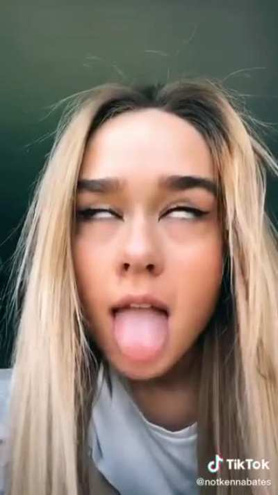 🤪