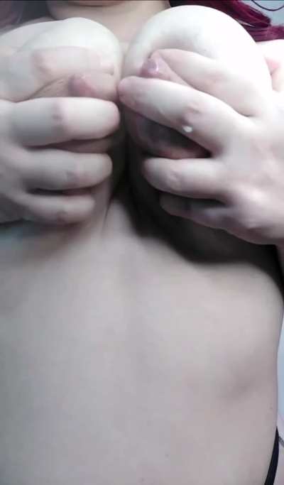 The perfect mommy milkers