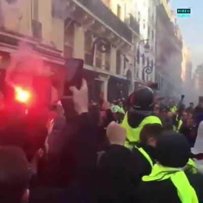 This happened yesterday after Macron spoke on national TV. 👇👇👇 The Yellow Vests (Gilets Jaunes) movement in France announced they&rsquo;ll take to the streets on July 14th to protest President Macron&rsquo;s policy of mandatory Covid-19 vaccinations for all French ci