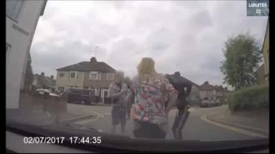 Scammer fakes a car accident