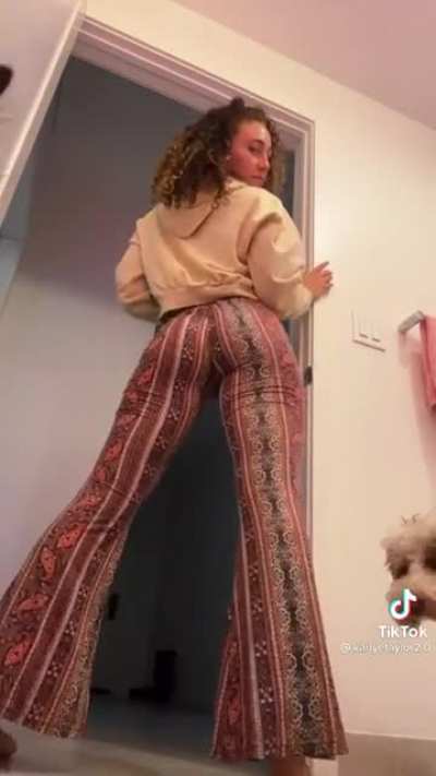 🤤
