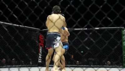 Brutal leg snap in the main event of Eternal MMA last night